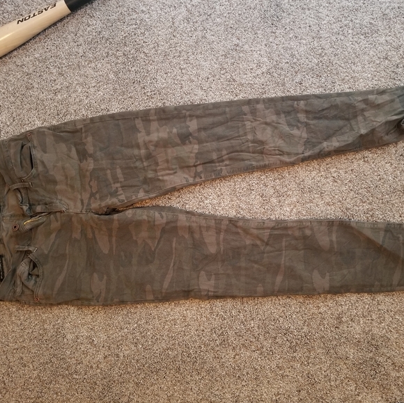 Camo jeggings - Picture 2 of 2